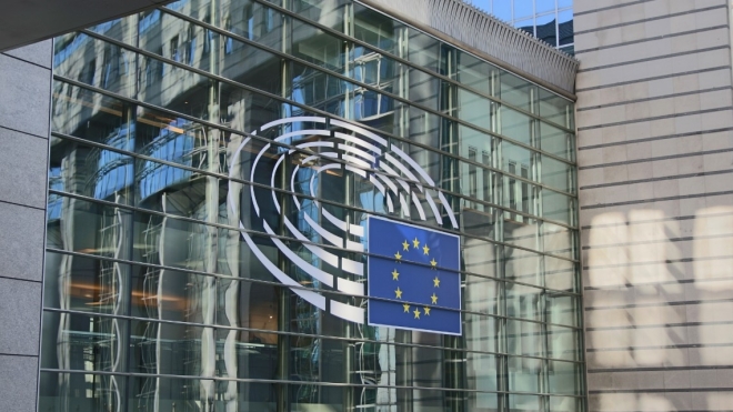 Parlamento Europeu aprova novas regras do mundo digital