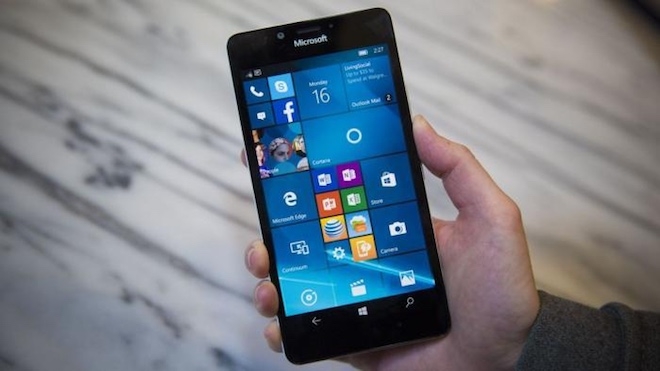 Microsoft pode estar a preparar Surface Phone com Windows 10