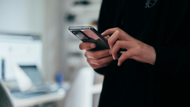 Vendas mundiais de smartphones estagnam