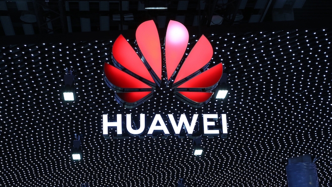 França não proíbe Huawei, mas aconselha evitar