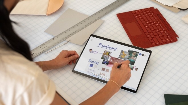 Microsoft amplia gama Surface com novos dispositivos e acessórios