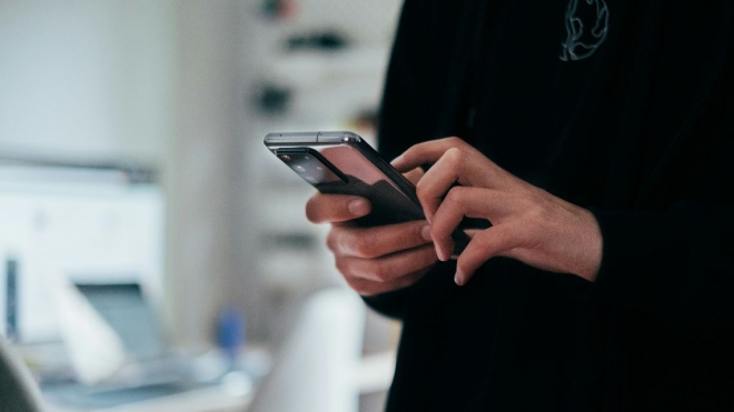 Mercado de smartphones enfrenta pressão de custos em 2026