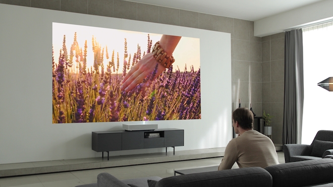 LG apresenta novo projetor laser 4K