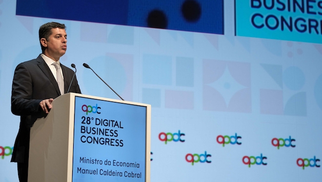Ministro da economia na APDC: “A transformação digital está a contribuir para o crescimento do país”