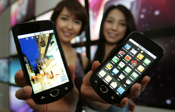 Samsung projeta queda anual de lucros 